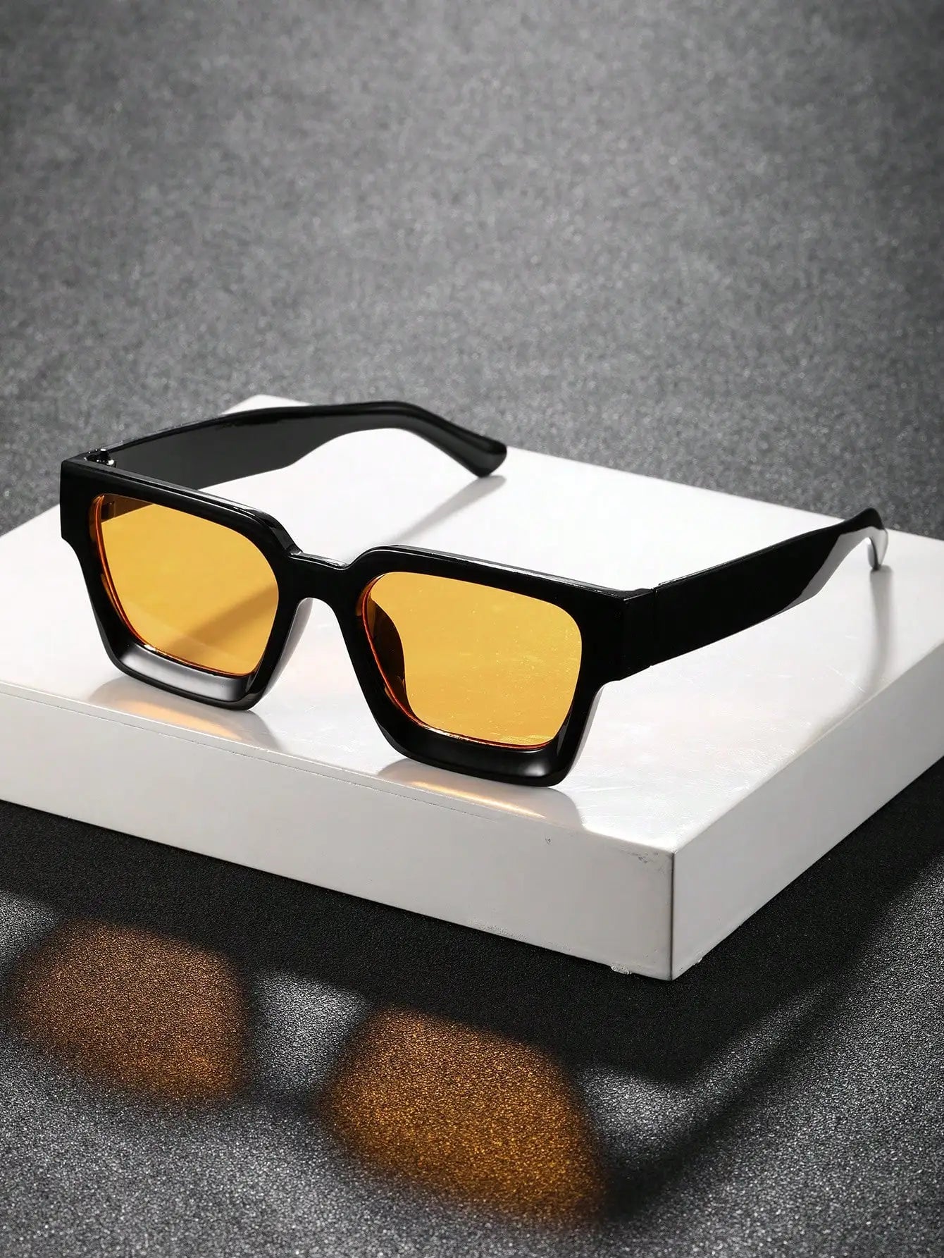 Classic Square Sunglasses - Glowlu
